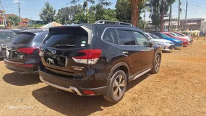 Subaru Forester 2.0XT Premium AWD 2018 Black