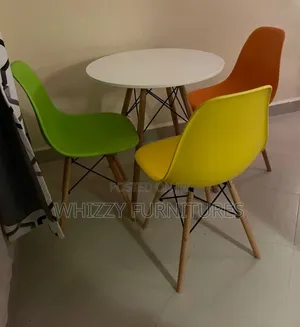 Plastic Eames Dining (3seats )