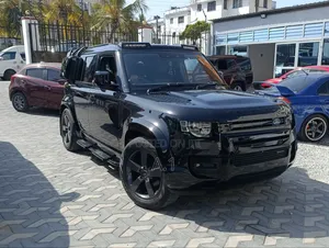 Land Rover Defender X-Dynamic SE 2024 Black