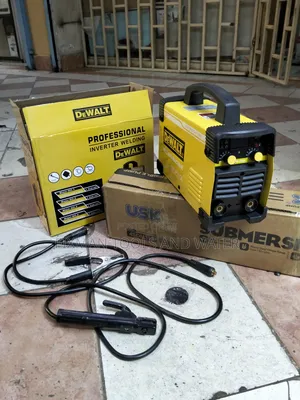 Top Arc Dewalt Welding Machine 500amps +Free Rods