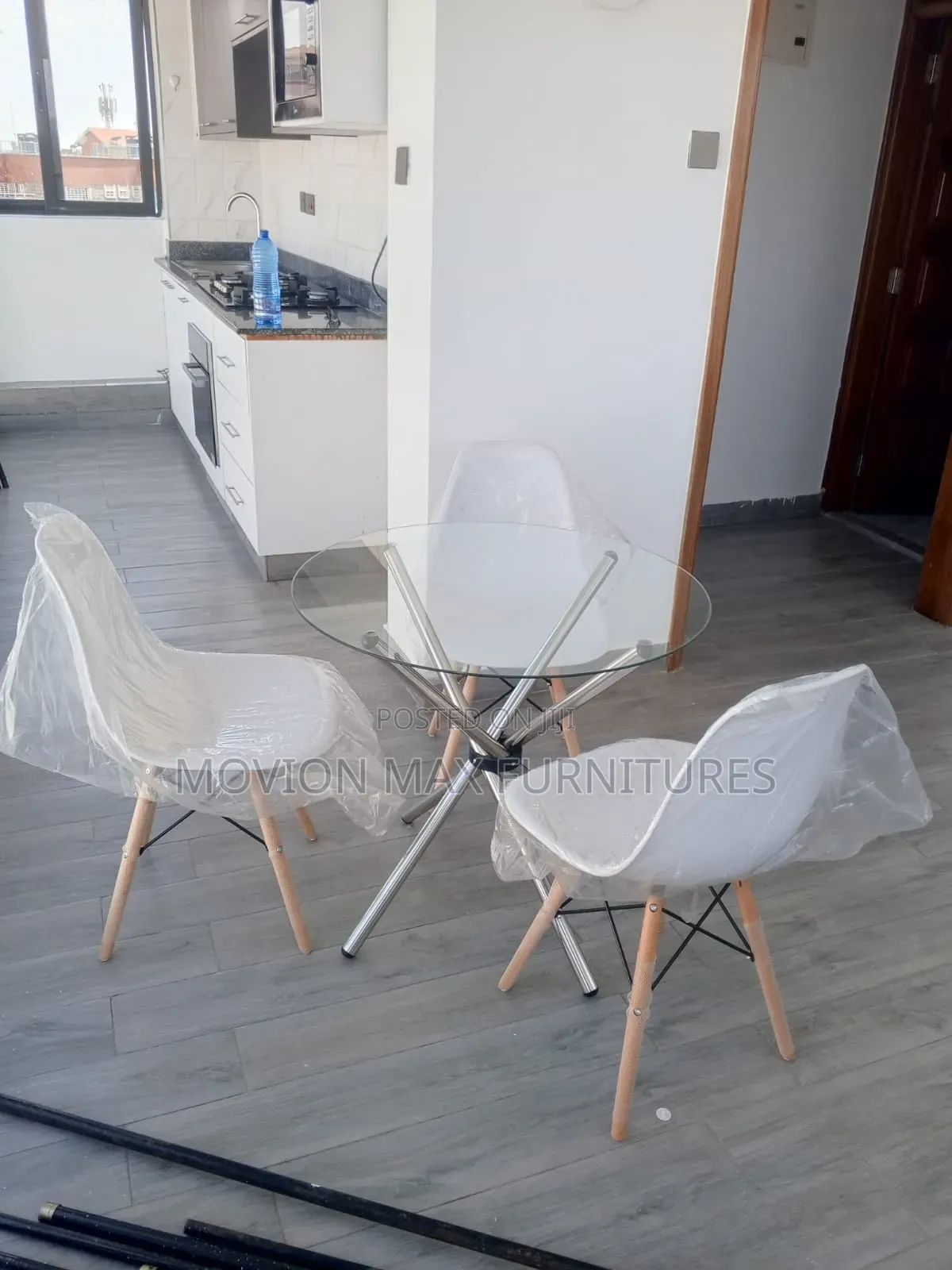 Strong Top Glass Dinning Table Dinning Set