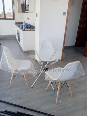 Strong Top Glass Dinning Table Dinning Set