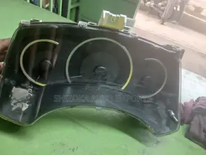 Toyota Isis 2012 Speedometer / Instrument Cluster (Zgm10 / Zgm11)
