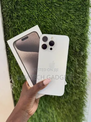 Apple iPhone 15 Pro Max 256 GB White