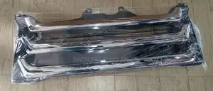 Grille Toyota Hiace 7l 2014