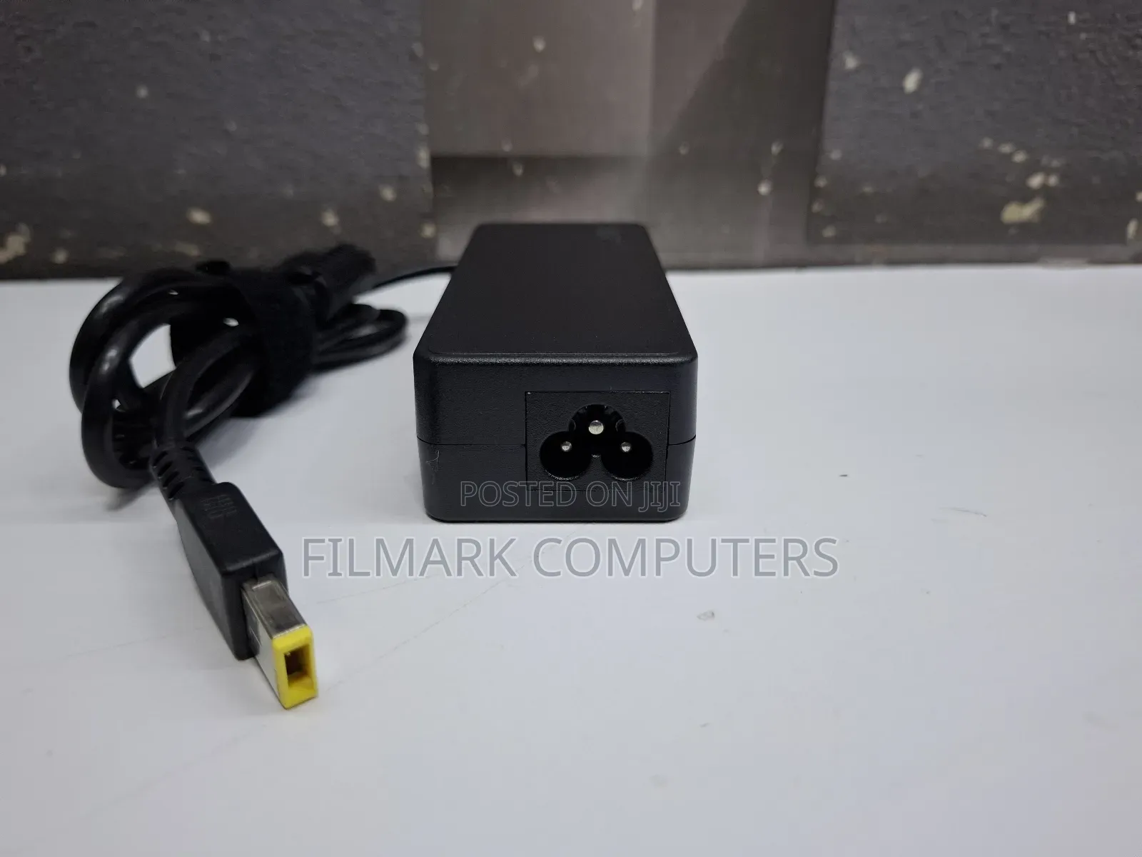 Lenovo 20v 3.25a 65w Usb Tip Ac Adapter