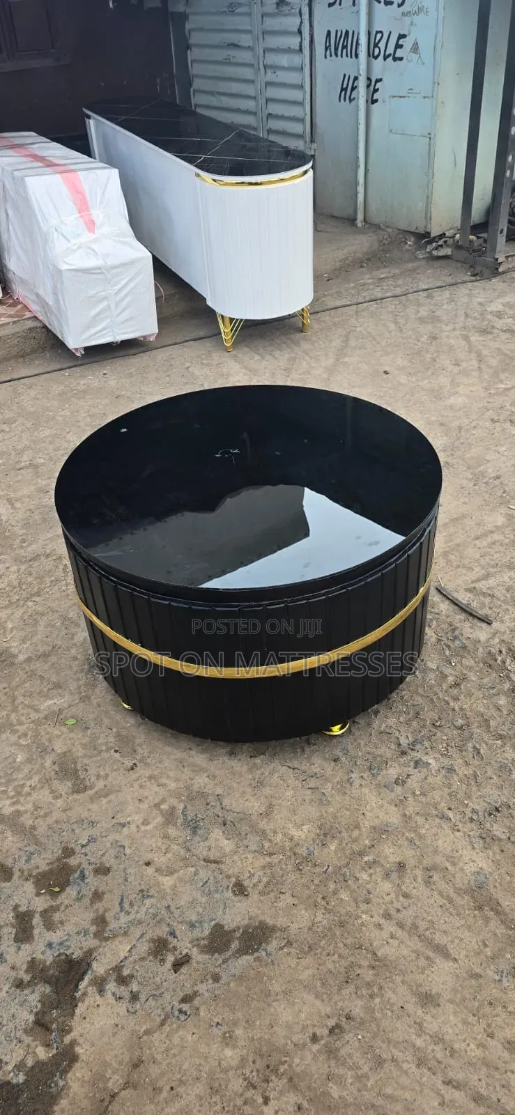 Modern Round Coffee Table With Gold Lining + Free Doorstep Delivery.