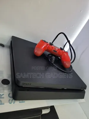 Sony Ps4 - Chipped With 8 Games