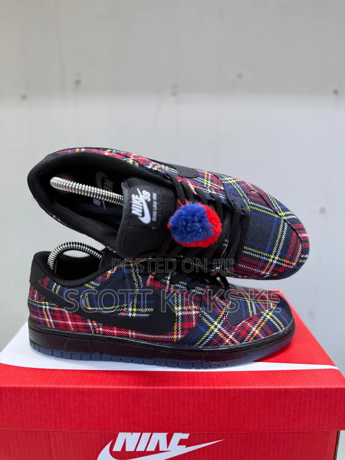 Nike Sb ×Nardwuar Low Dunk 