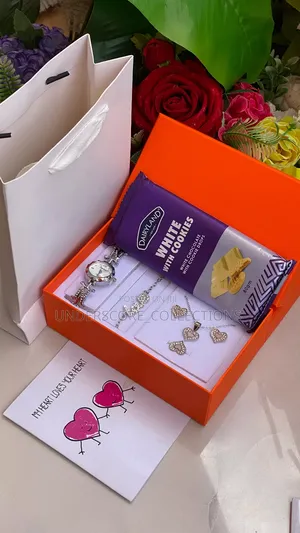Necklace/Earrings Set Gift Box