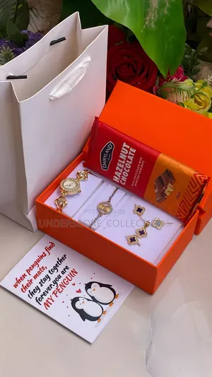 Necklace/Earrings Set Gift Box