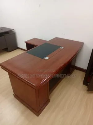 Executive L-Shaped Office Desk With Leather Inlay – Mahogany Finish