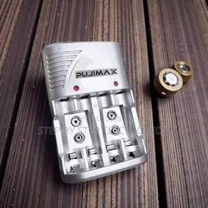 Intelligent Universal Rechargeable Batteries 4 Slot Battery Charger