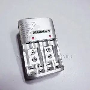 Standard Universal Rechargeable Batteries 4 Slot Battery Charger