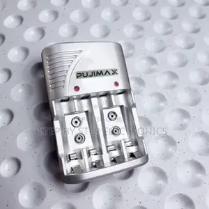 Fast Charging Universal Rechargeable Batteries 4 Slot Battery Charger