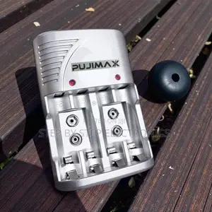 Stable Performance Rechargeable Batteries 4 Slot Battery Charger