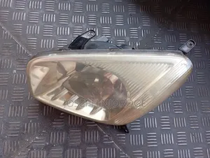 Rav4 Ac 21 Headlight Non Zenon