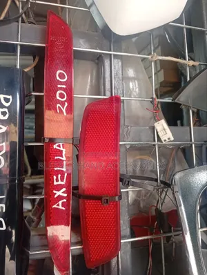 Bumper Reflector Mazda Axela 2010