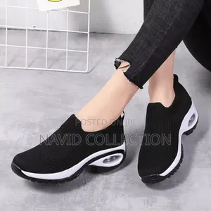 Ladies Breathable Fashions