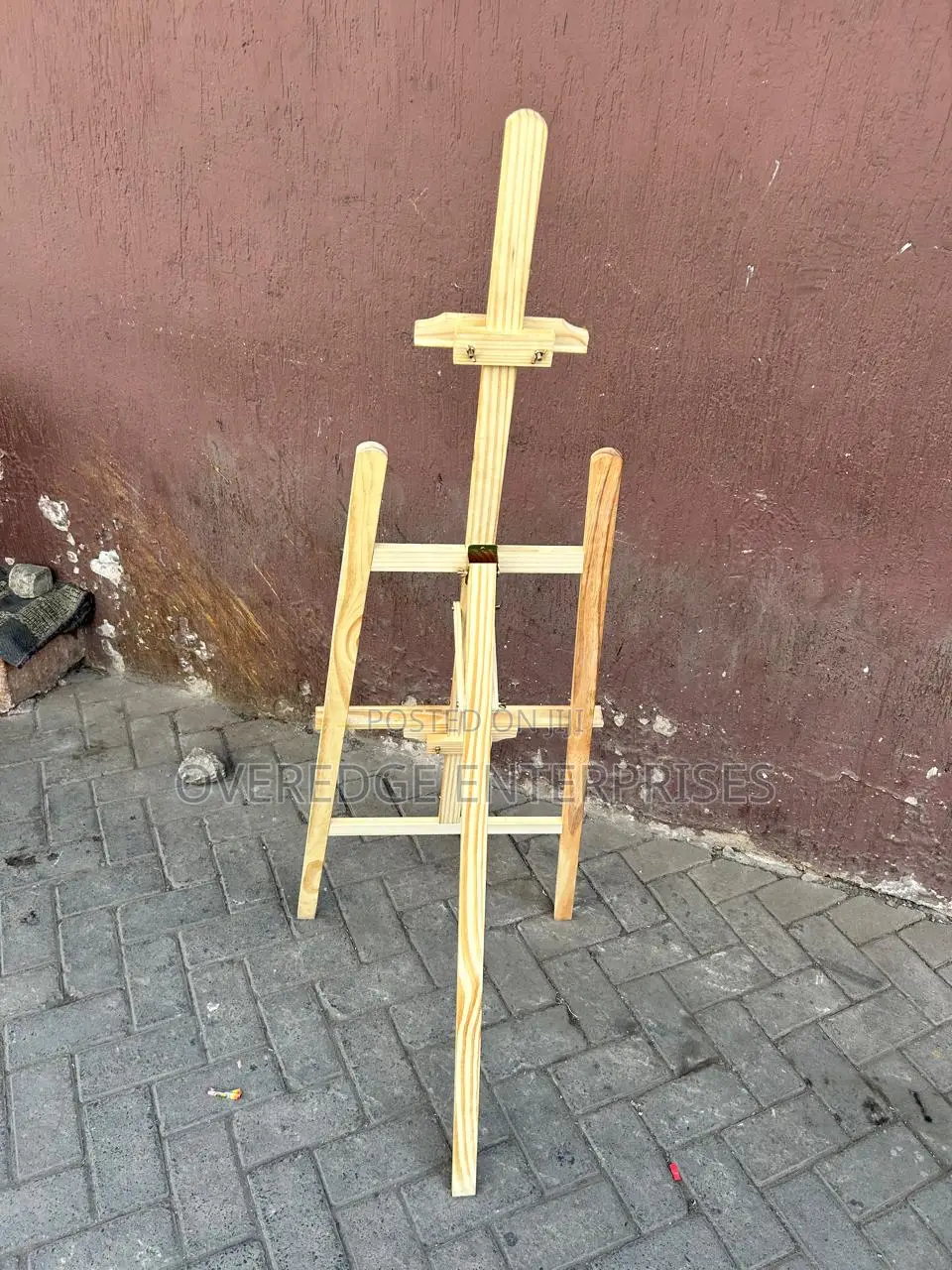 Easel Stand for Canvases and Whiteboards