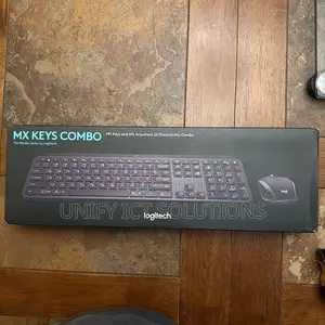 Logitech Mx Keys S Wireless and Bluetooth Keyboard Palmrest and Mouse