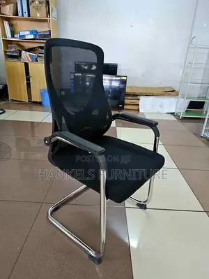 Breathable Mesh Office Chair – Comfortable Durable