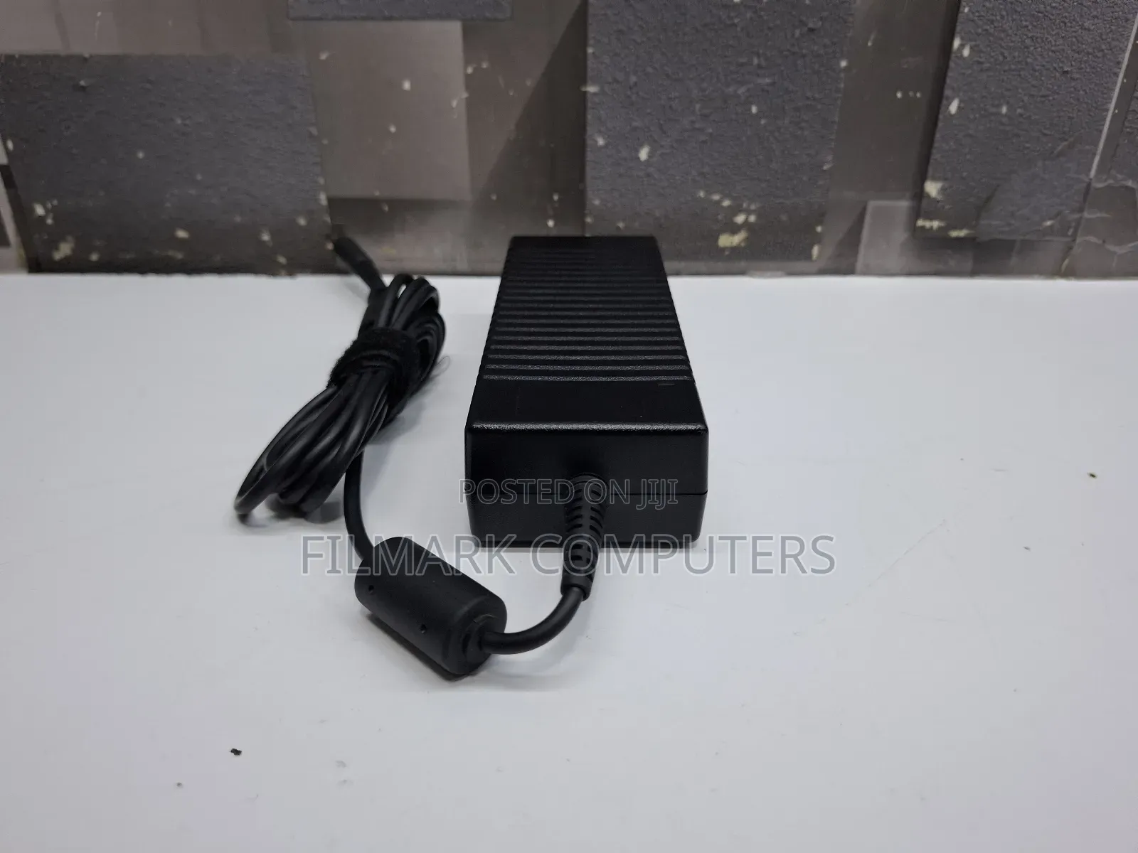 Hp Adapters 135w 19.5v 6.9a Ex Uk Original