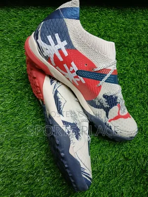Tsunami Wave Puma Football Trainers Boots