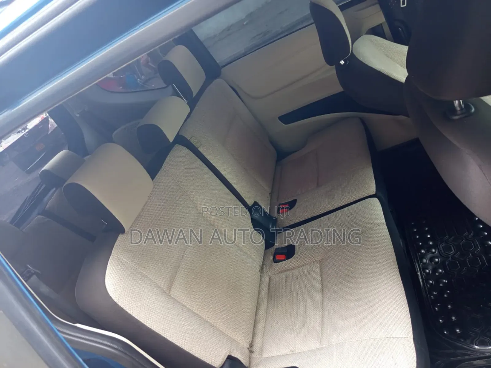Toyota Sienta 2017 Blue