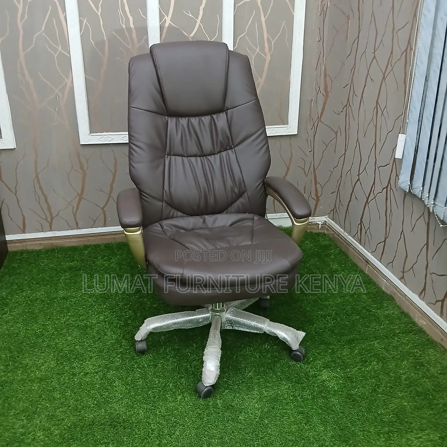 Comfortable Cushioned Seat and Backrest