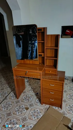 Classic Dressing Mirror Dressing Table