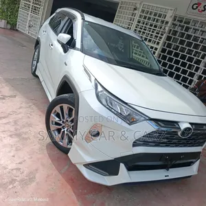 Toyota RAV4 2020 White