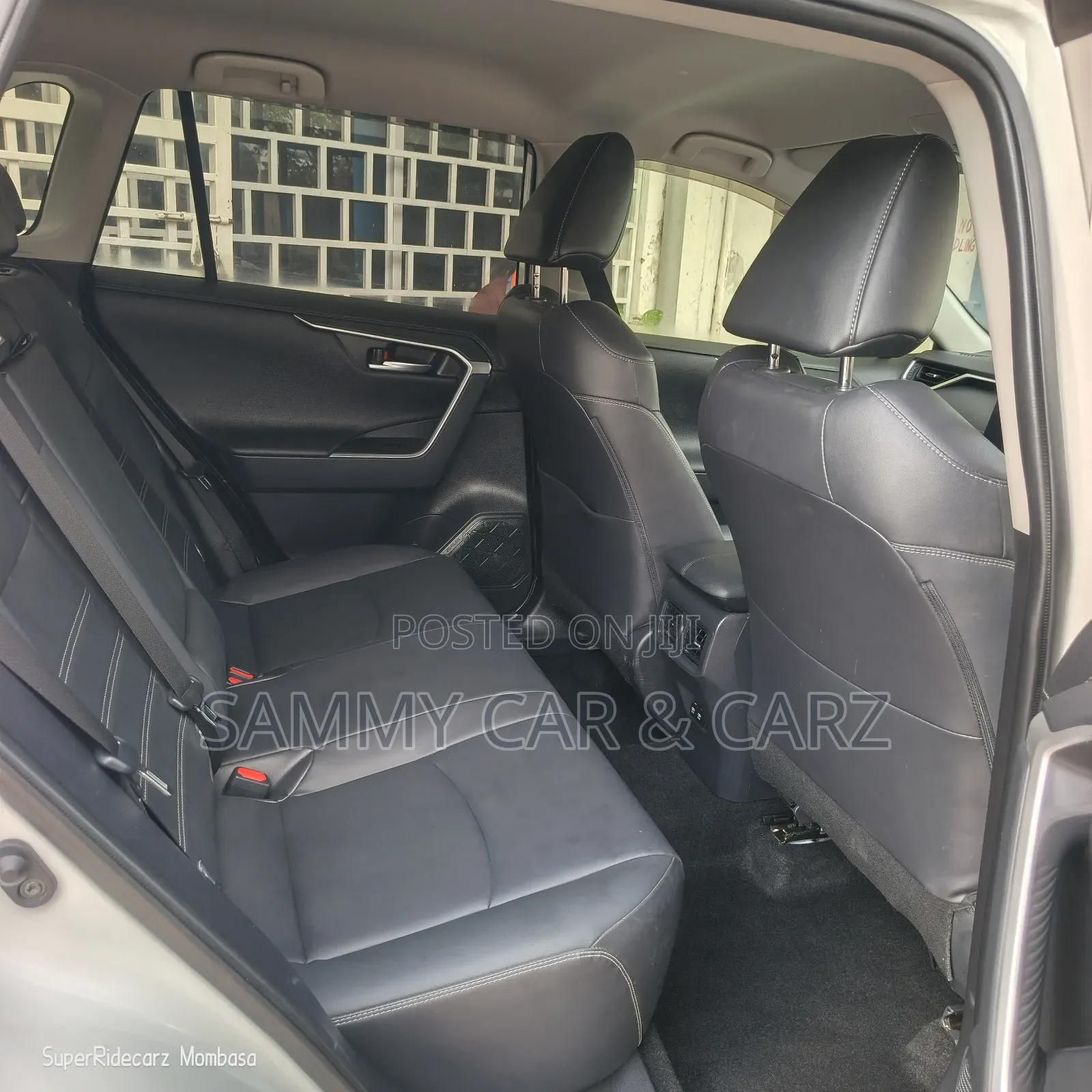 Toyota RAV4 2020 White