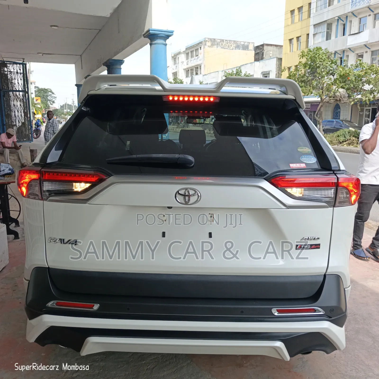 Toyota RAV4 2020 White