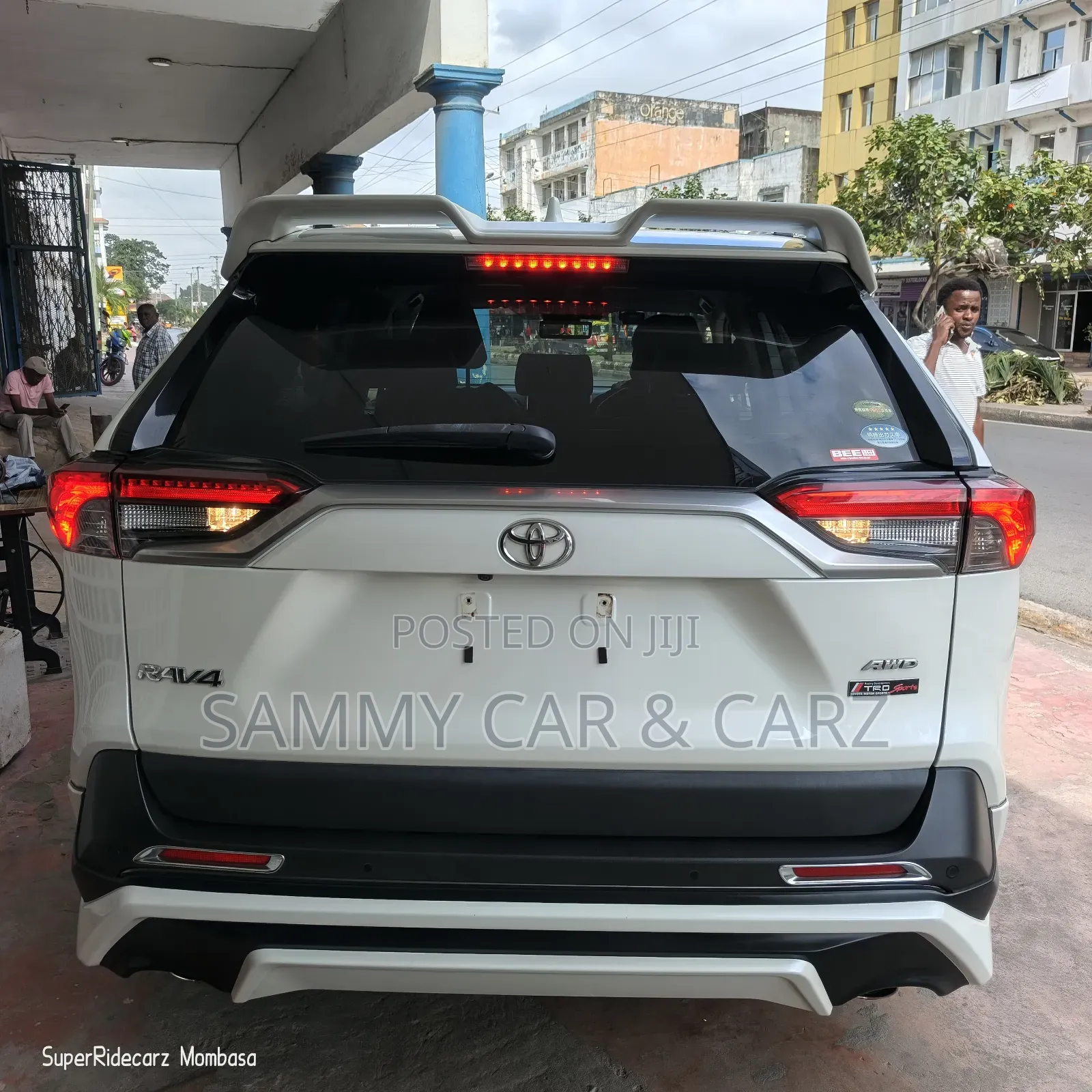 Toyota RAV4 2020 White