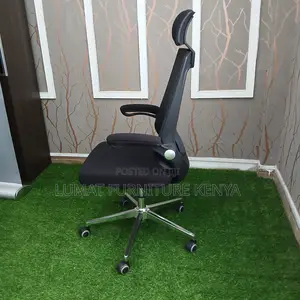 Adjustable Flip Arm Office Chair