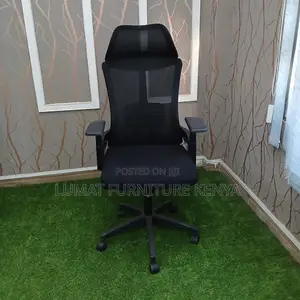 Comfortable Secretarial Work Chair