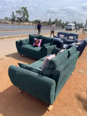 Beautiful Green 5 Seater Sofa/5 Seater Sofa/Sofa