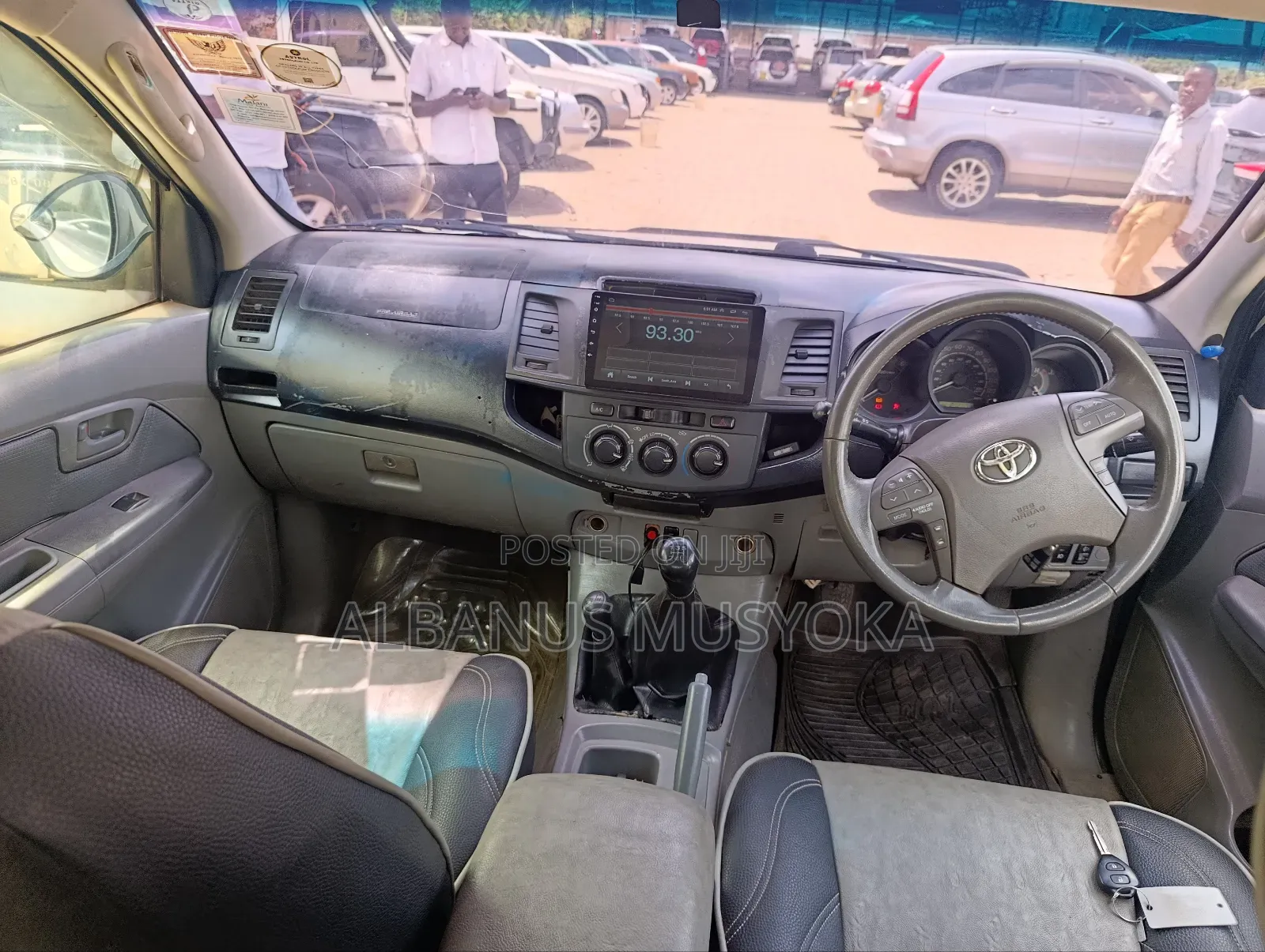Toyota Hilux 2006 White