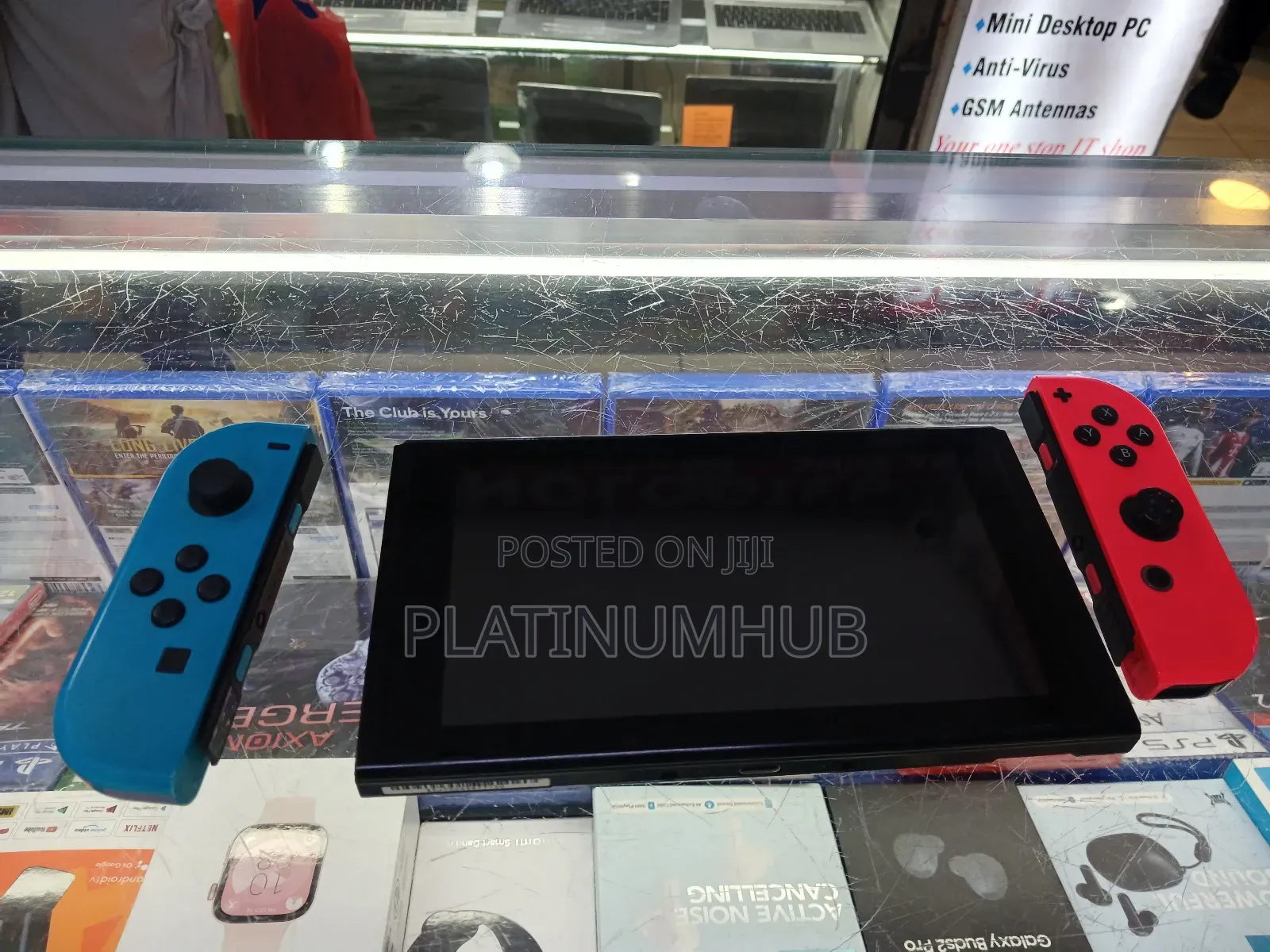 Nintendo Switch V2 Used