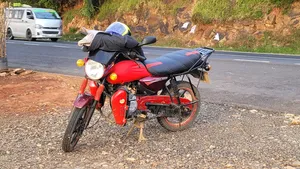 Bajaj Boxer 150 UG 2021 Red