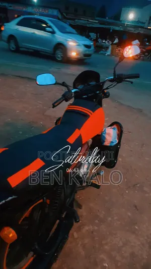 Bajaj Boxer 150 UG 2021 Red