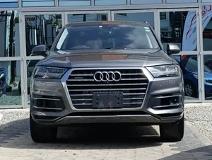 Audi Q7 3.0T Premium AWD quattro 2018 Gray