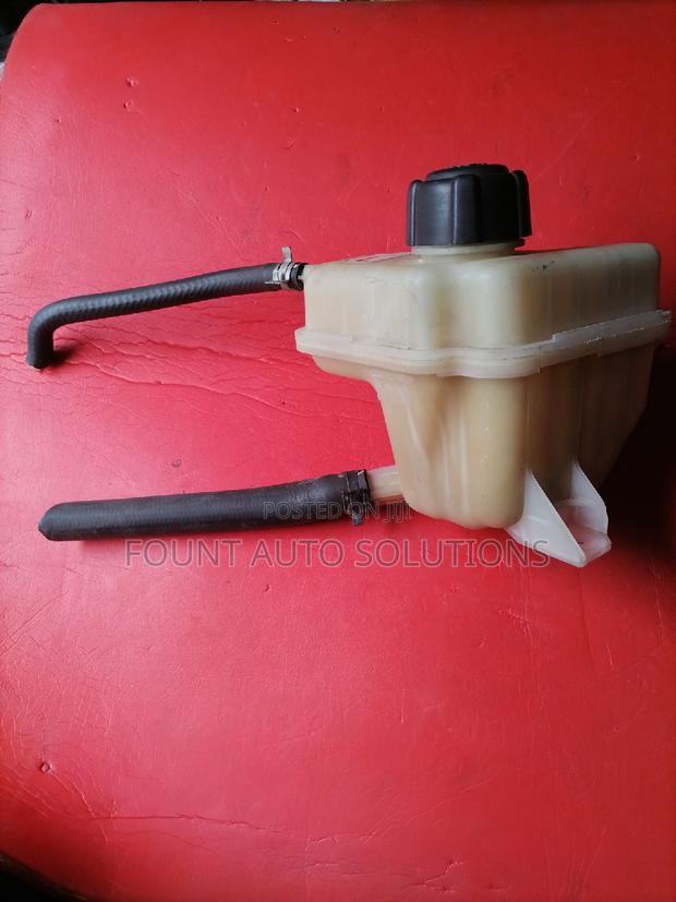 Coolant Bottle Nissan Dualis