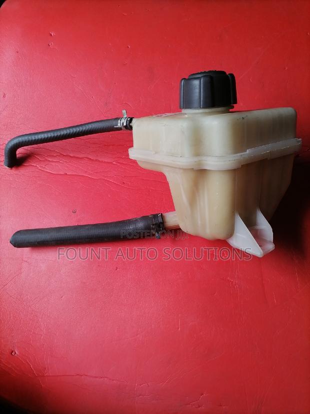 Coolant Bottle Nissan Dualis - thumbnail 3