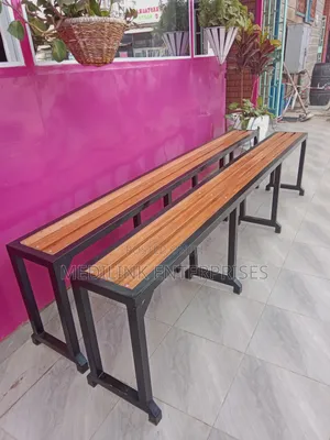 Customized Wooden Metallic Waiting Bay Benches