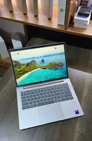Laptop HP ProBook 440 G10 24GB Intel Core I7 SSD 512GB