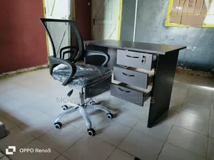 Study Relaxing Table and Chair