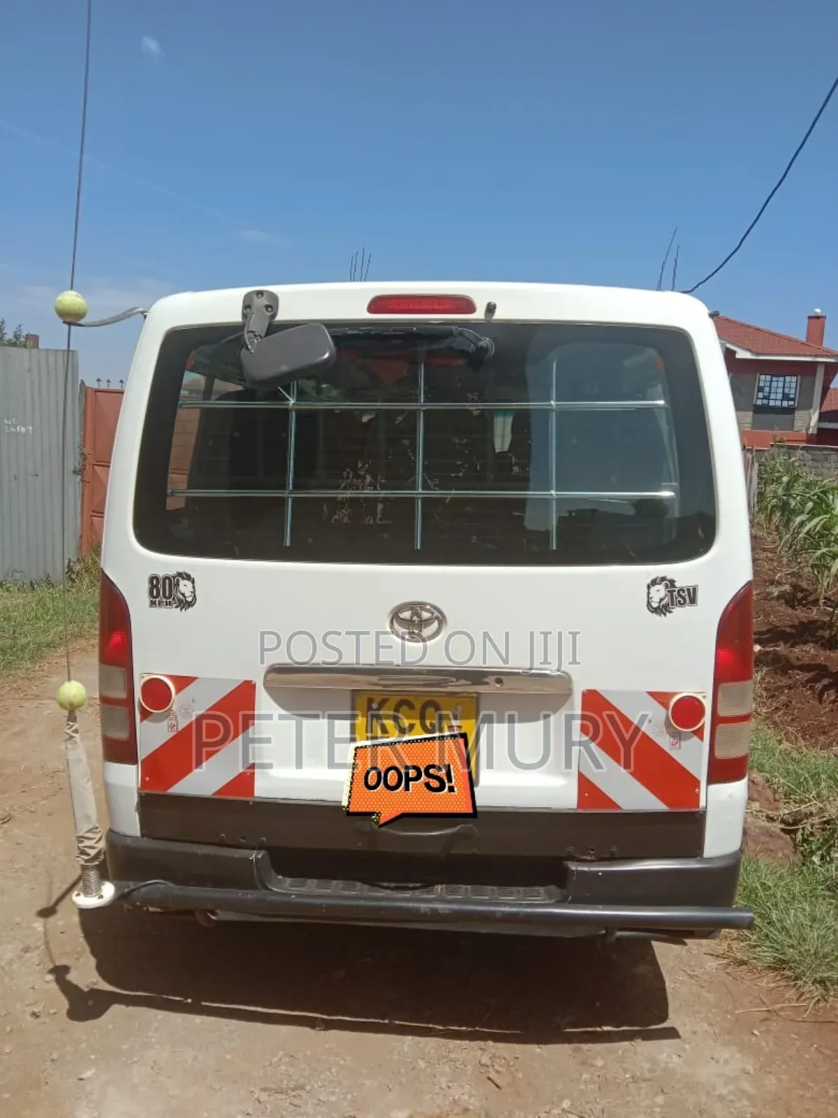 Toyota HiAce 2010 White