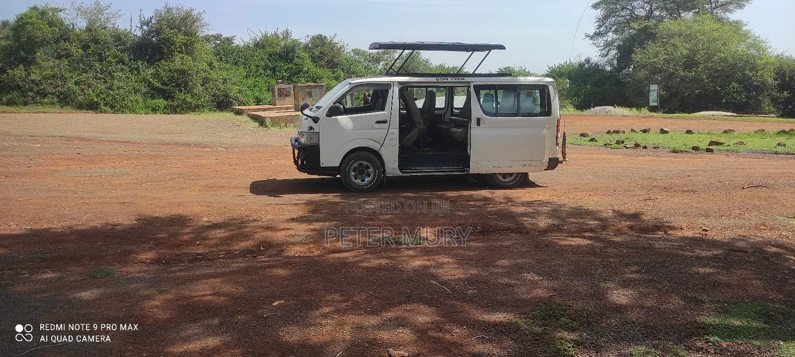 Toyota HiAce 2010 White
